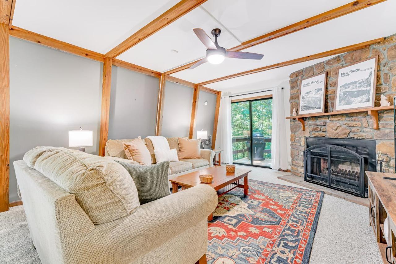 Laurel Haven Apartment Banner Elk Bagian luar foto