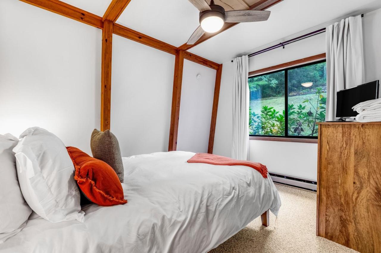 Laurel Haven Apartment Banner Elk Bagian luar foto